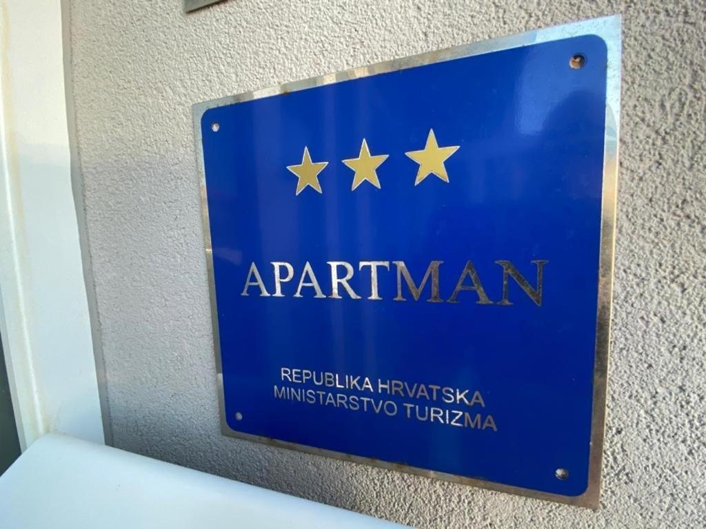 Apartman Erika Nin Bagian luar foto